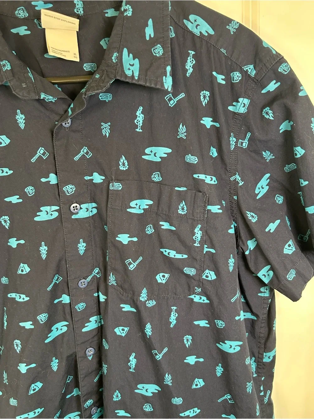 The North Face Navy Short-Sleeve Button-Down Light Blue Camp Print‎ XL